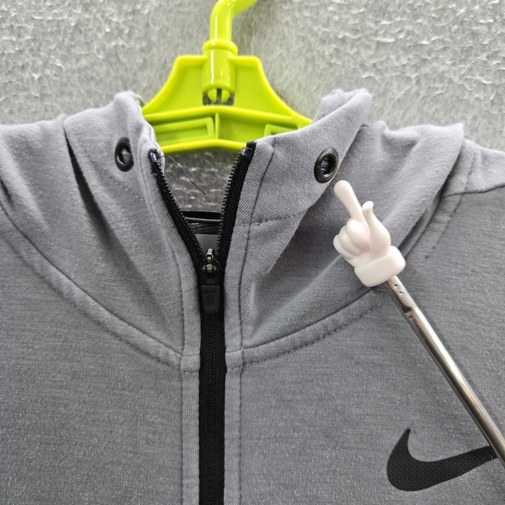 Nike Men Jacket M Gray Dri-Fit Activewear Zipper Logo Long Sleeve